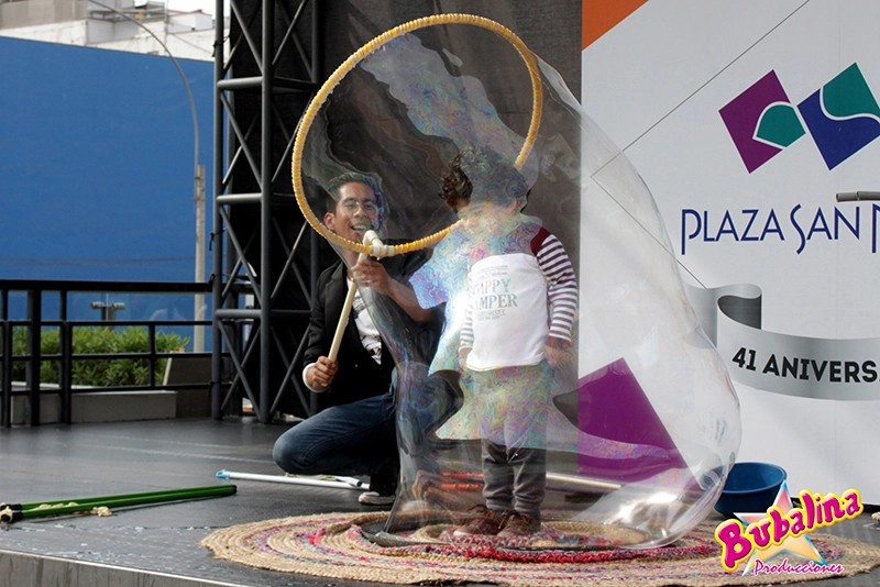 Show de magia y burbujas